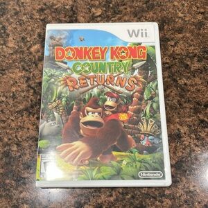 Donkey Kong Country Returns - Nintendo Wii Game